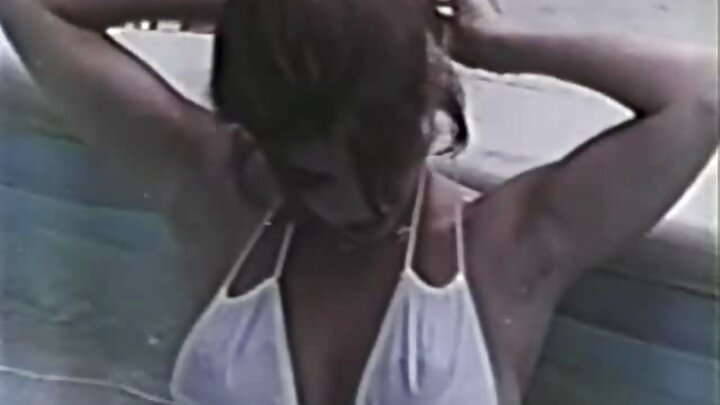 Dakota Tyler mrembo anafurahia uume mkubwa