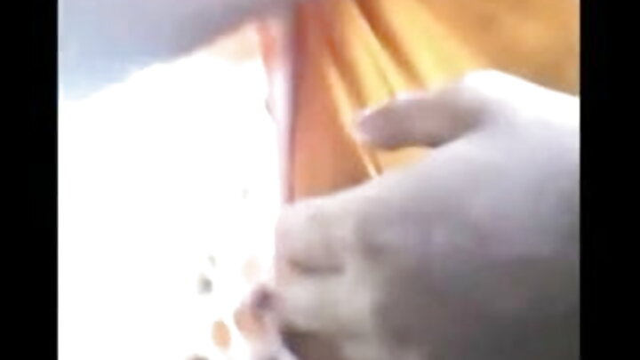 Mwalimu wa kawaida wa mazoezi anamlawiti nyota wa ponografia mrembo